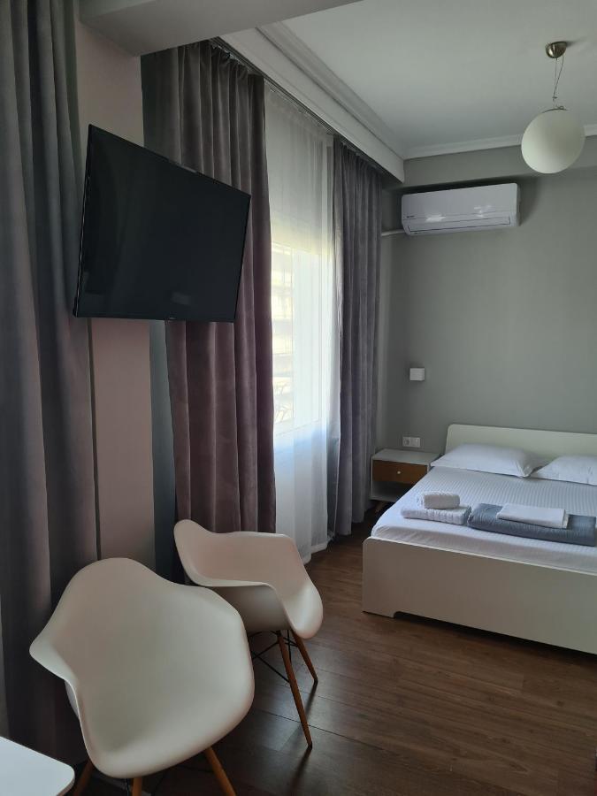 Red Rooms Tsimiski 60 Szaloniki Kültér fotó